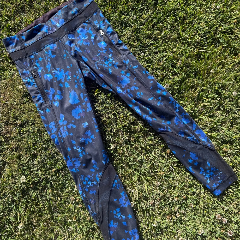 Lululemon Athletica Blue Floral Leggings